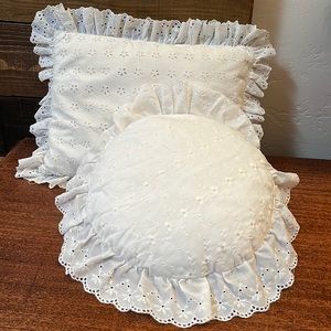 Handmade/sewn embroidered white decorative pillows x2